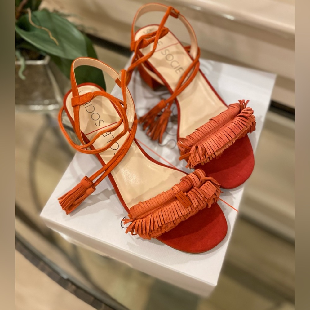NWT *SOLE SOCIETY* Kid Suede *SERA* Fringe Sandals … *PAPRIKA* … Size: 8.5 M - Picture 2 of 3